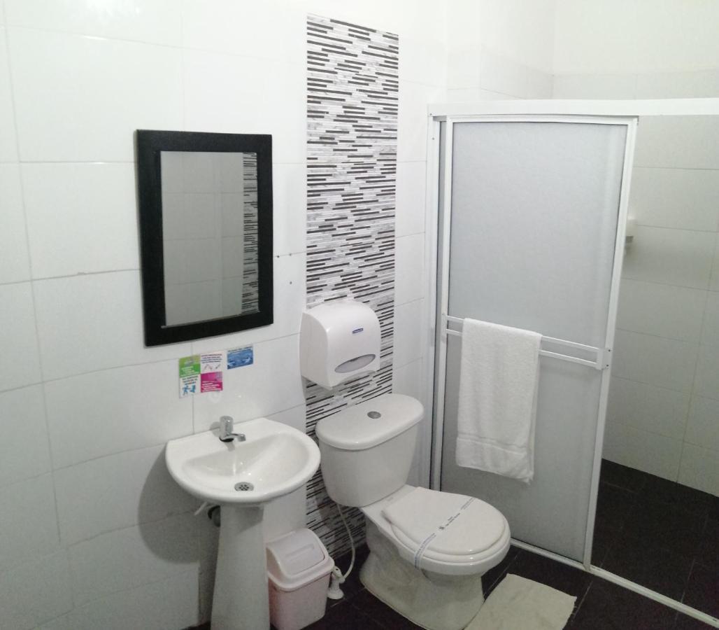 Hotel San Adolfo Carepa エクステリア 写真