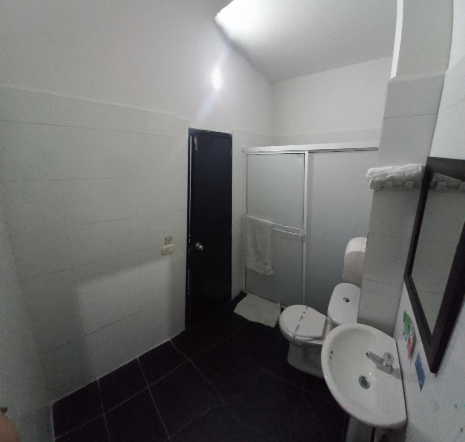 Hotel San Adolfo Carepa エクステリア 写真