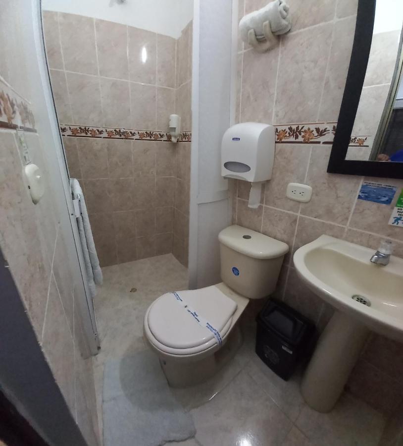 Hotel San Adolfo Carepa エクステリア 写真